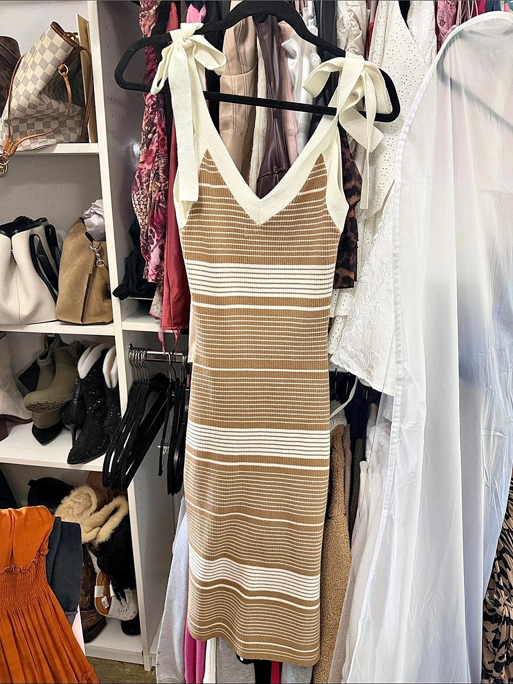 Willow & Wind Striped Midi Dress in Brown & White Medium